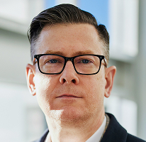 Profilo del CEO Alexander Hughes | leader nel settore del crypto trading